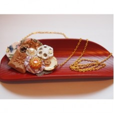 vintage style necklace